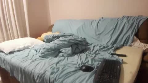 Issabelle online show from November 2025 06:12:01 AM