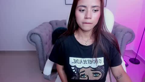 issi_loren online show from October 2025 03:29:01 PM