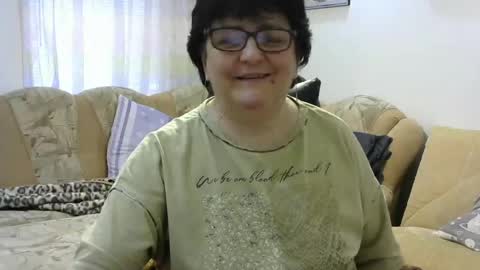 IsXLoves online show from May 2026 11:17:02 AM