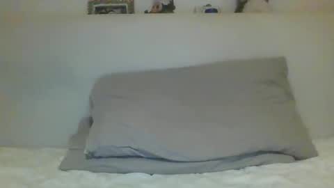 italian_boy_22 online show from April 2026 11:20:02 PM