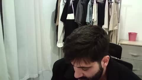 italianboybcn online show from January 2026 06:26:02 AM