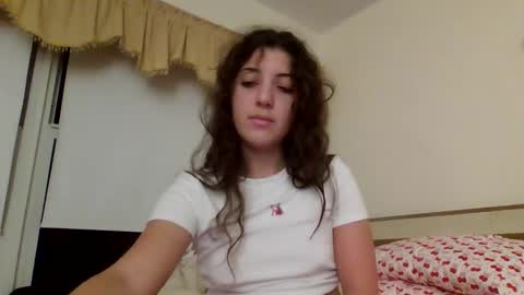 Snapshot of italiankittyx chatting on May 2026 03:56:01 AM ItalianKitty online show from May 2026 03:56:01 AM