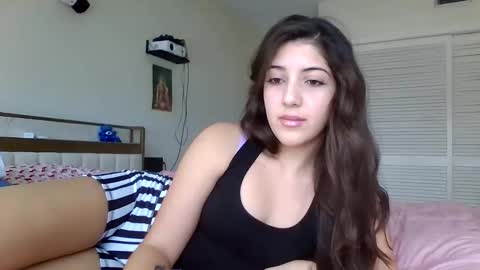 Snapshot of italiankittyx chatting on May 2026 09:42:02 PM ItalianKitty online show from May 2026 09:42:02 PM