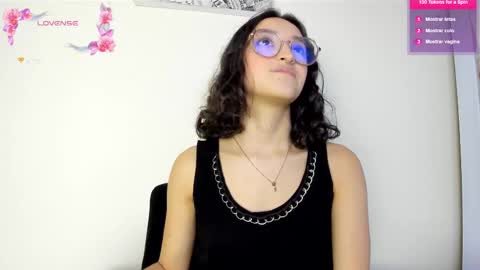 Snapshot of its__angelica_ chatting on March 2025 09:48:01 PM Angelica online show from March 2025 09:48:01 PM