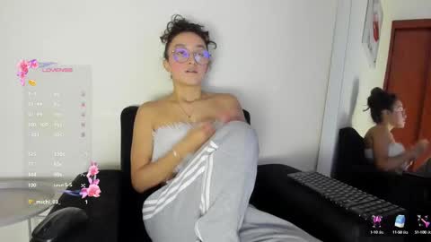 Snapshot of its__angelica_ chatting on September 2025 12:46:02 AM Angelica online show from September 2025 12:46:02 AM