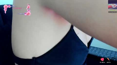 Snapshot of its__angelica_ chatting on November 2025 06:52:02 PM Angelica online show from November 2025 06:52:02 PM