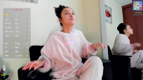 Snapshot of its__angelica_ chatting on January 2026 06:24:02 PM Angelica online show from January 2026 06:24:02 PM