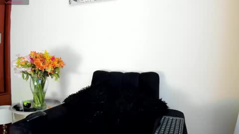 Snapshot of its__angelica_ chatting on April 2026 08:54:01 PM Angelica online show from April 2026 08:54:01 PM