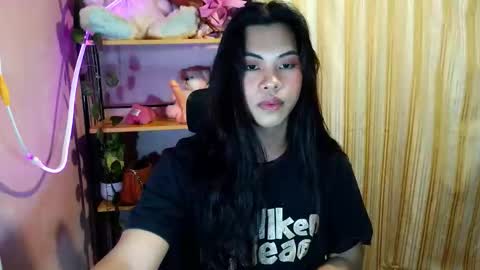 its_chloe20 online show from June 2026 01:21:02 PM