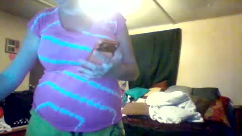 Snapshot of its_kimber chatting on June 2026 04:06:01 PM its kimber online show from June 2026 04:06:01 PM
