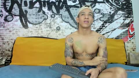 Miley hurtado online show from February 2025 01:30:01 PM