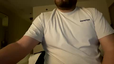 Snapshot of itsavibeouthere chatting on December 2024 03:39:01 AM itsavibeouthere online show from December 2024 03:39:01 AM