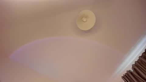 Isabella online show from March 2026 02:01:02 PM