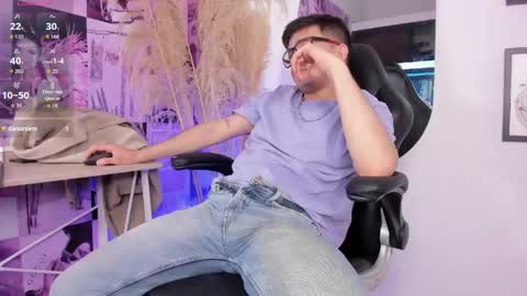 Snapshot of itskaiserbitch chatting on April 2026 11:20:02 PM Keiser online show from April 2026 11:20:02 PM