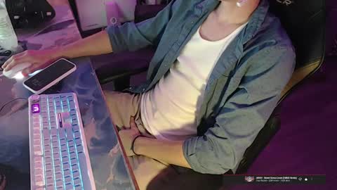 Snapshot of itslamayo chatting on April 2026 03:44:02 AM itslamayo online show from April 2026 03:44:02 AM