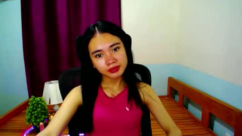 Snapshot of itsmeloveypinay chatting on November 2025 12:44:01 AM itsmeloveypinay online show from November 2025 12:44:01 AM