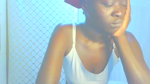 Queen blacq online show from September 2025 06:07:01 PM