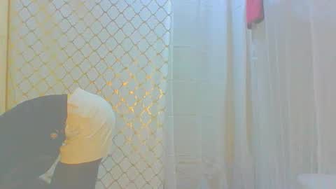 Queen blacq online show from October 2025 06:41:01 PM