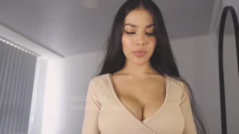 itsssssssme_lana online show from February 2025 09:37:02 PM