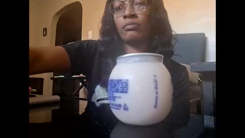 itty_bitty93 online show from November 2025 08:58:02 PM