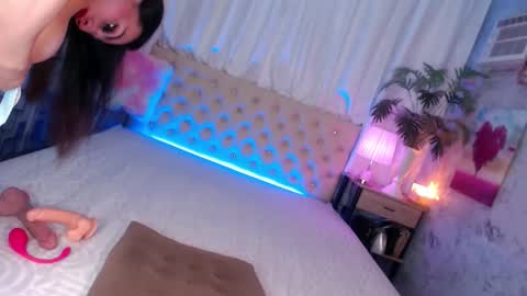 Snapshot of ivana_summers69x chatting on May 2026 03:23:02 AM I V A N A The woman who lives in the province. online show from May 2026 03:23:02 AM