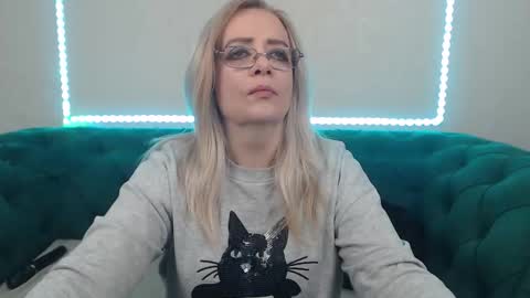 Snapshot of ivanacharm chatting on January 2026 04:47:01 AM ivanacharm online show from January 2026 04:47:01 AM