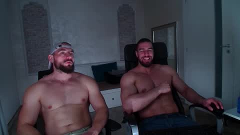 Snapshot of ivanhydee chatting on February 2026 06:19:02 AM IvanHydee online show from February 2026 06:19:02 AM