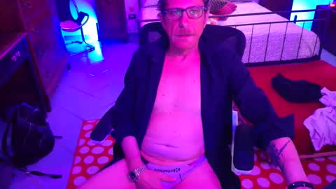 yves online show from September 2025 07:50:01 PM