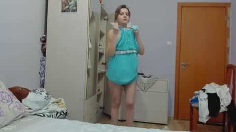 Iveta online show from October 2025 06:07:02 PM