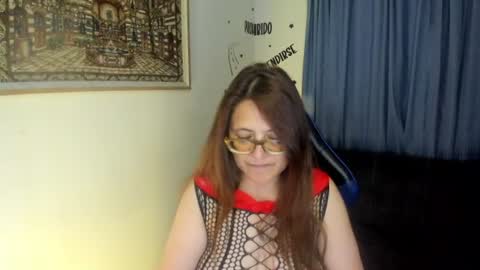 Snapshot of ivette_shaira chatting on July 2026 10:21:02 AM IVETTE online show from July 2026 10:21:02 AM