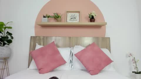 I V E T T E online show from February 2026 12:12:01 PM