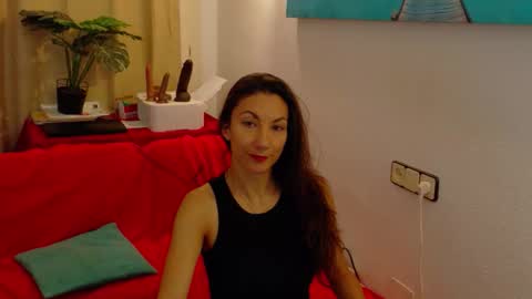 Snapshot of ivonne_hilton chatting on May 2026 07:59:01 AM Ivonne online show from May 2026 07:59:01 AM