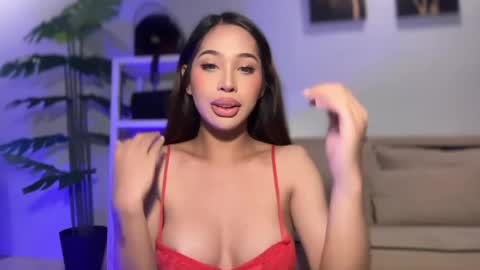 Snapshot of ivorycollins chatting on April 2026 05:10:02 PM kirstenelsie online show from April 2026 05:10:02 PM