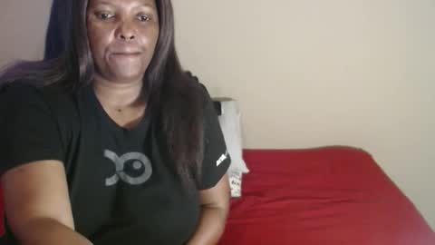 Snapshot of ivorytits48 chatting on November 2025 06:24:01 AM IVORYTITS48 online show from November 2025 06:24:01 AM