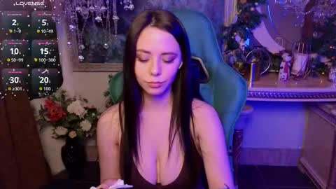 ivorywood_ online show from January 2026 05:28:02 PM