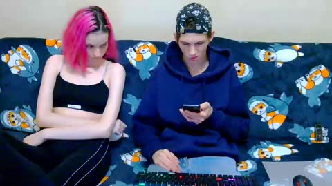 Ivy and Lester online show from September 2025 08:58:01 PM