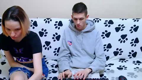 Snapshot of ivy__lester chatting on April 2026 10:23:02 PM Ivy and Lester online show from April 2026 10:23:02 PM