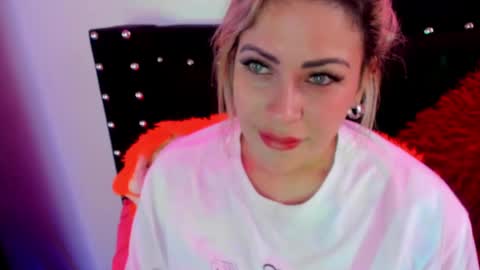 Diana Rojas  online show from February 2025 12:08:01 PM