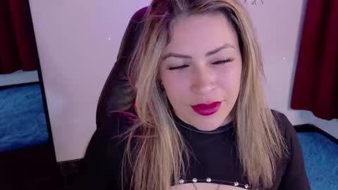 Diana Rojas  online show from September 2025 01:07:02 AM