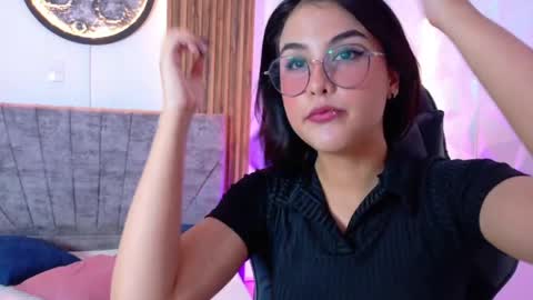 Snapshot of ivy_gloom chatting on May 2026 10:28:02 PM Ivy Gloom online show from May 2026 10:28:02 PM