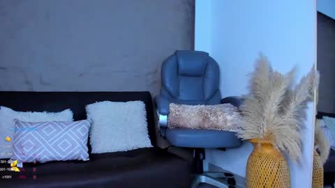 Snapshot of ivy_li chatting on December 2024 12:12:01 PM Daniela online show from December 2024 12:12:01 PM