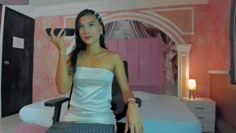 Snapshot of ivy_rae_xxx chatting on October 2025 09:31:01 PM Ivy Rae online show from October 2025 09:31:01 PM