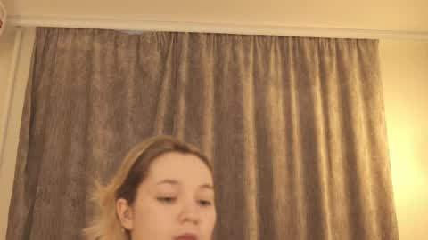 Snapshot of ivy_whyte chatting on April 2026 03:21:02 PM Ivy online show from April 2026 03:21:02 PM