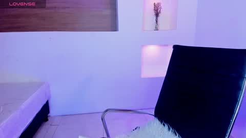 Snapshot of ivybliss8 chatting on February 2025 11:52:01 AM i v y  b l i s s online show from February 2025 11:52:01 AM