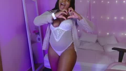 i v y  b l i s s online show from May 2026 06:19:02 AM