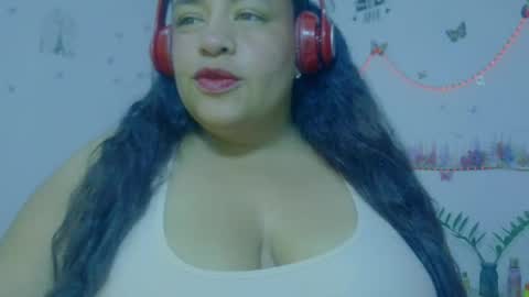 Snapshot of ivydesouzaa chatting on June 2026 04:18:02 AM ivydesouza online show from June 2026 04:18:02 AM