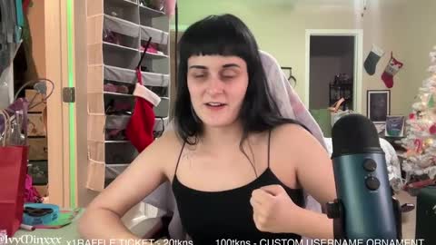 Snapshot of ivyminxxx chatting on December 2024 04:09:02 AM Ivy Minxxx online show from December 2024 04:09:02 AM