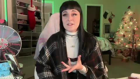 Snapshot of ivyminxxx chatting on December 2024 05:56:02 AM Ivy Minxxx online show from December 2024 05:56:02 AM