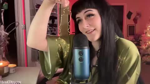 Snapshot of ivyminxxx chatting on December 2024 12:39:02 AM Ivy Minxxx online show from December 2024 12:39:02 AM