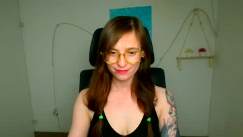 Snapshot of ivynoir_ chatting on June 2026 11:57:02 AM Ivy online show from June 2026 11:57:02 AM